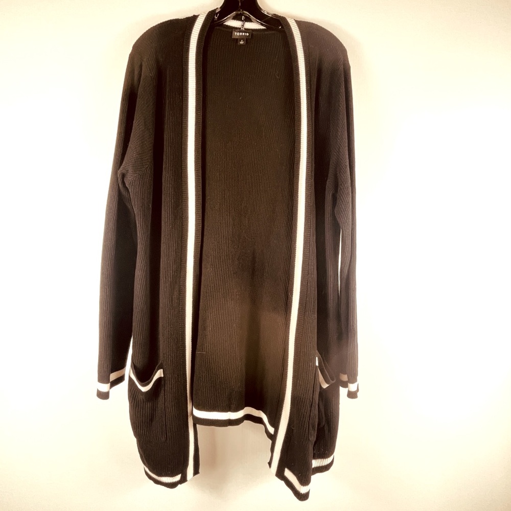 TORRID Open Cardigan Black with White Trim Knit Long Line Women's Size 2 (2X)